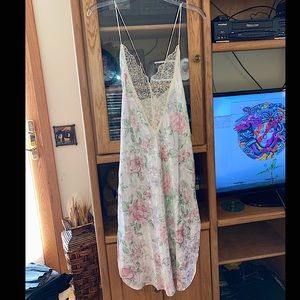 Amelia’s Boutique Vintage Floral Nightgown